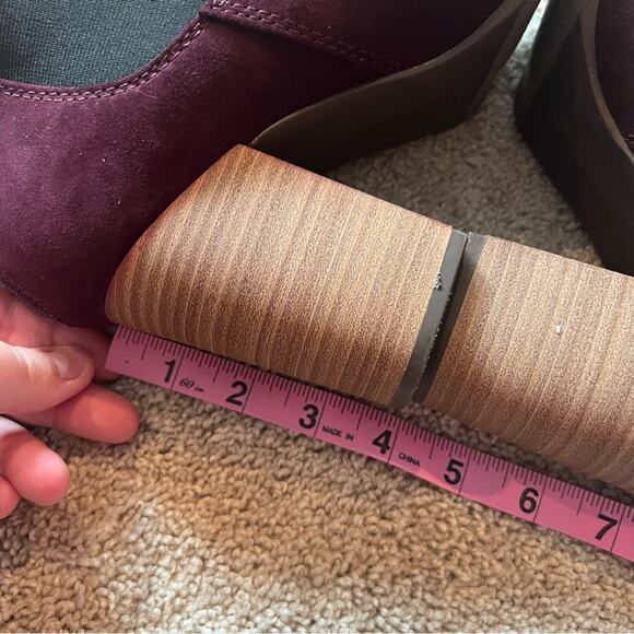 Lane Bryant Burgundy Suede Chelsea Boots Women's Size 9 Pointed Toe Stacked Heel - Picture 6 of 11